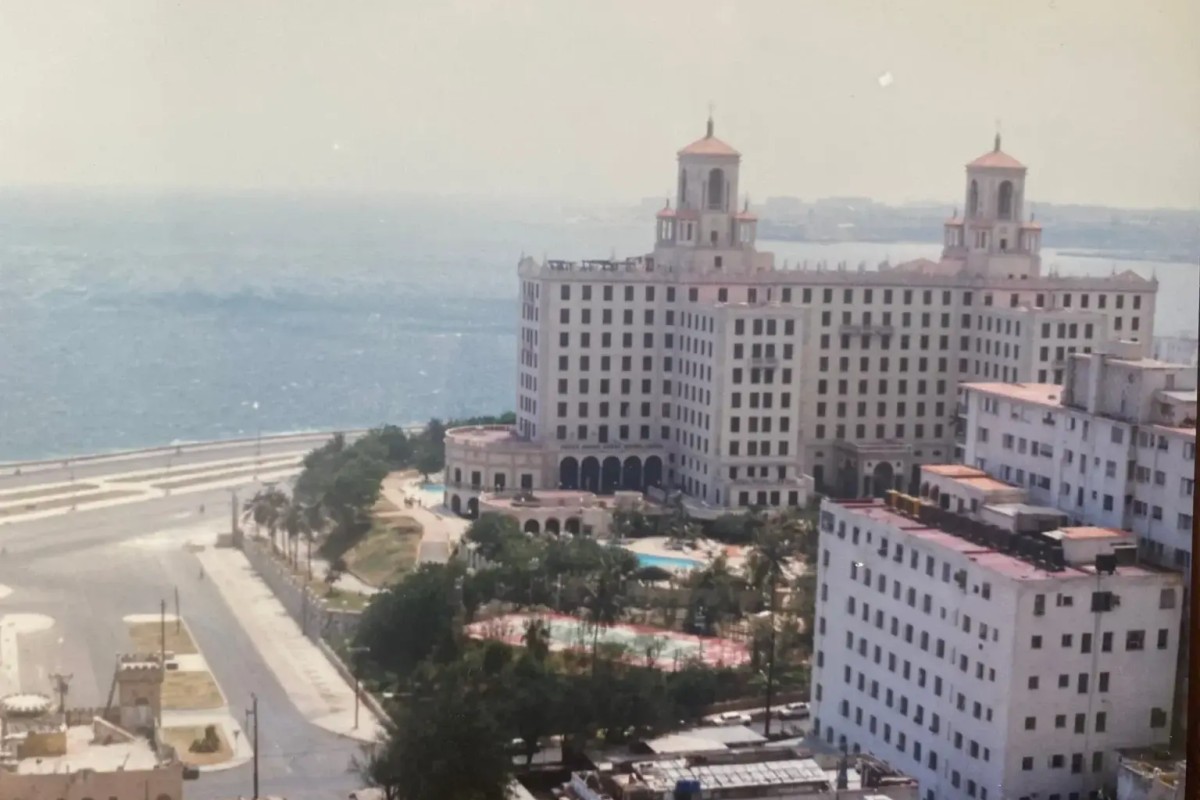 article header cover image