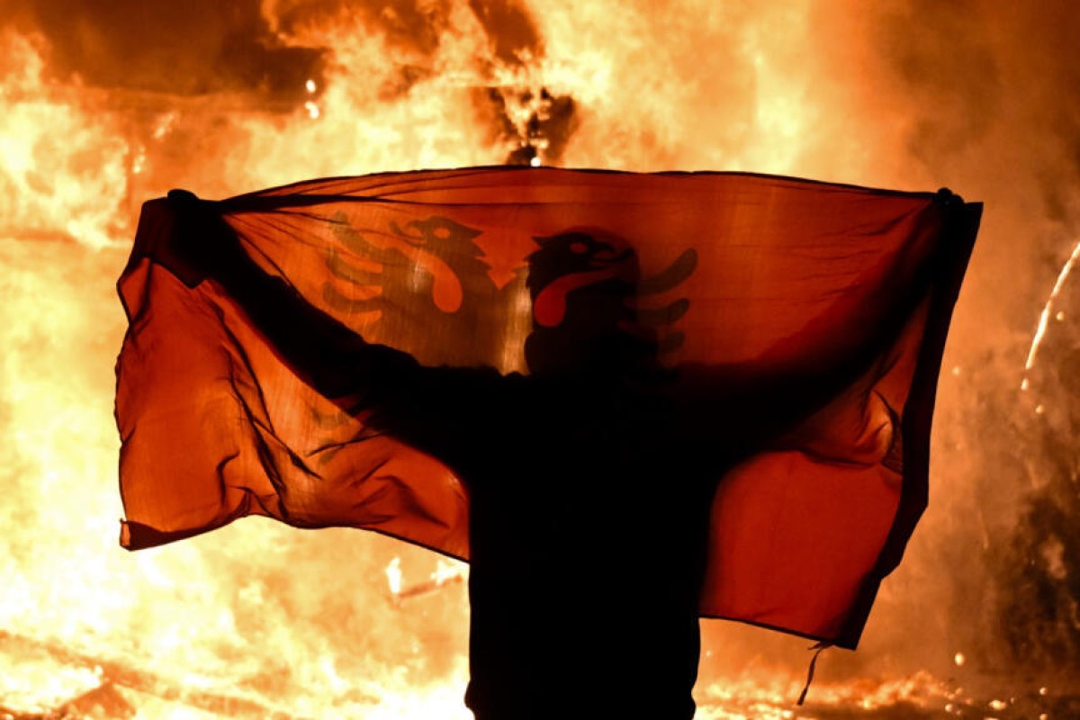 article header cover image